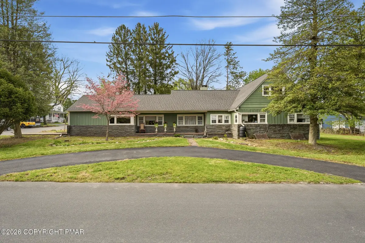 146 Lee Avenue, Stroudsburg, PA 18360 - #1