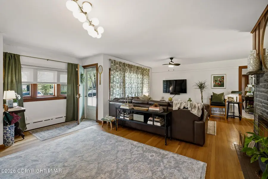 146 Lee Avenue, Stroudsburg, PA 18360 - #3