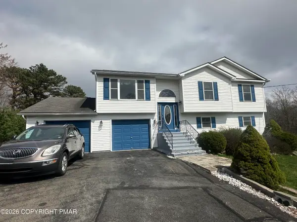 1566 Clover Road, Long Pond, PA 18334