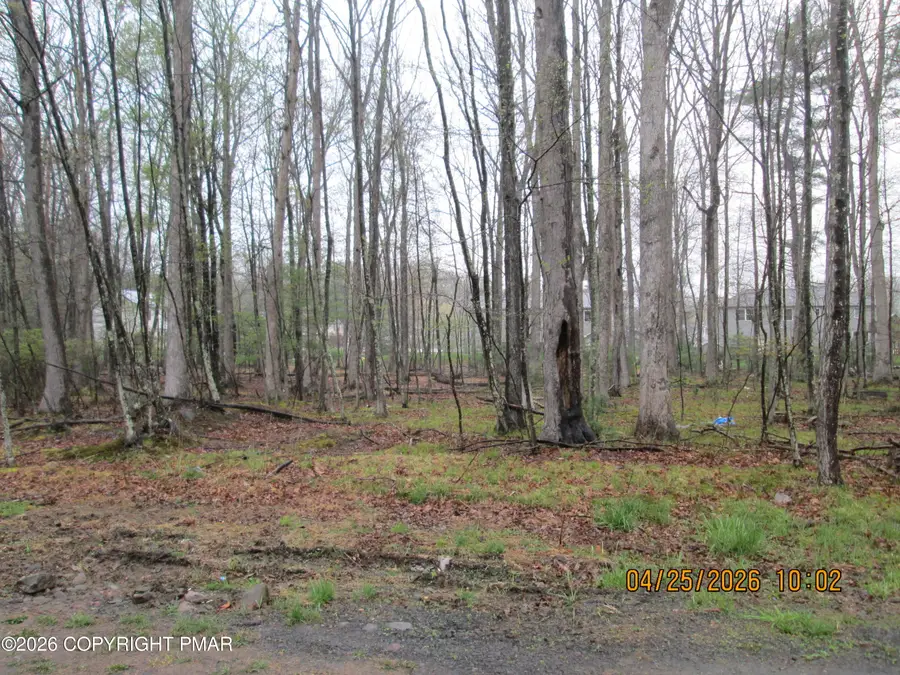 White Oak Dr 8, Tannersville, PA 18372 - #3