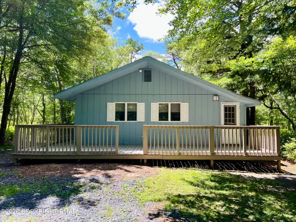 1575 Clover Road, Long Pond, PA 18334