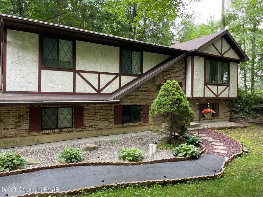 51 Seneca Road, Mount Pocono, PA 18344 - #2