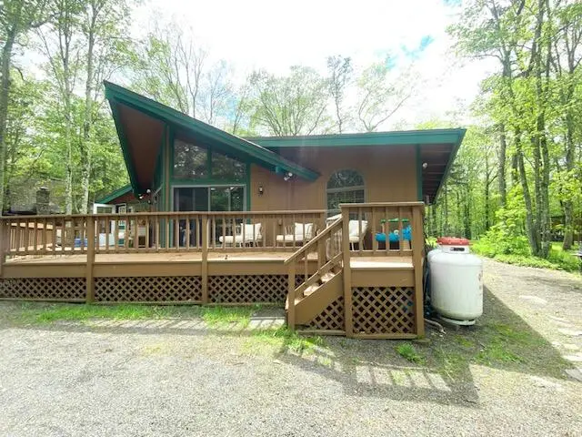 106 Palomino Lane, Lords Valley, PA 18428 - #3