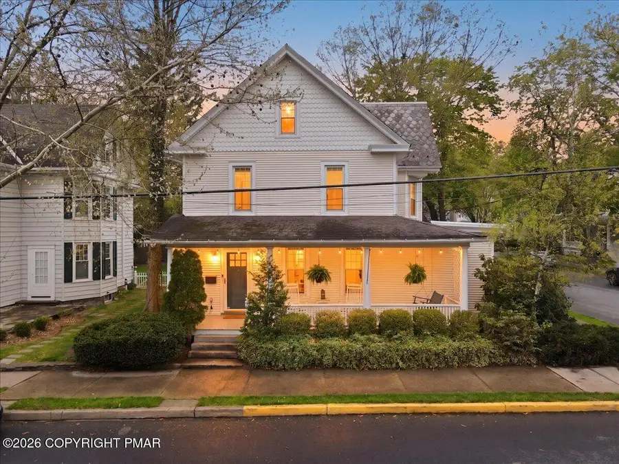 211 N 6th Street, Stroudsburg, PA 18360 - #2