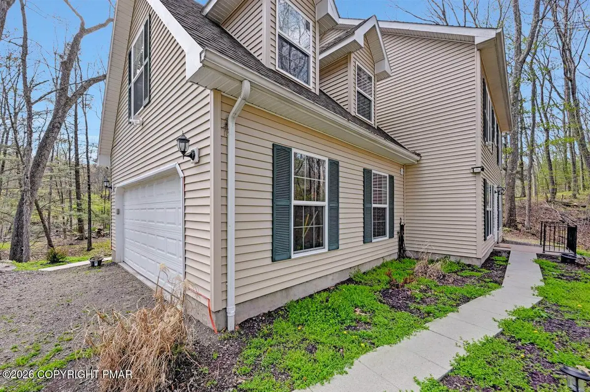 106 Alwen Avenue, East Stroudsburg, PA 18301 - #1