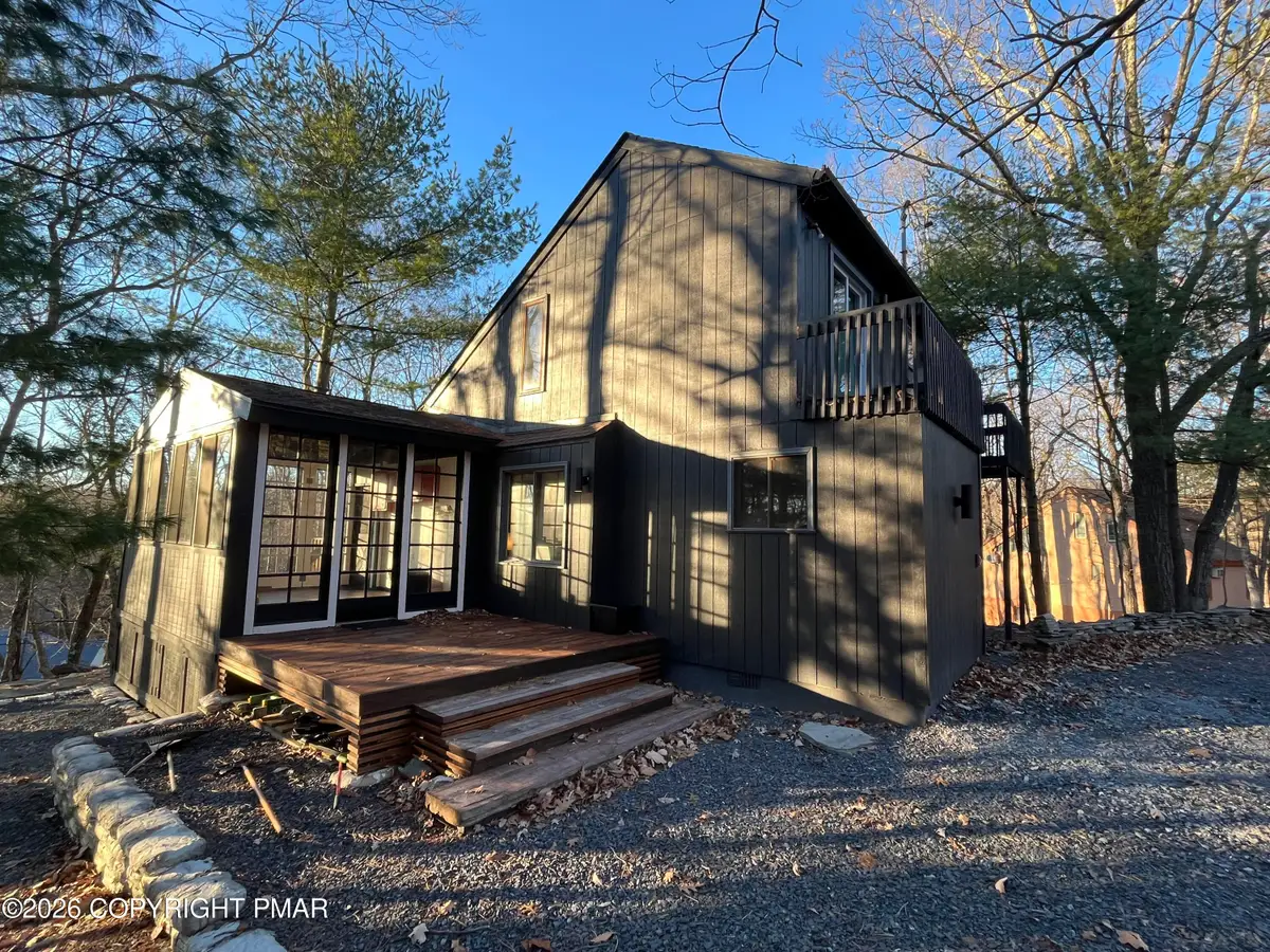 5032 Woodbridge Drive E, Bushkill, PA 18324 - #1