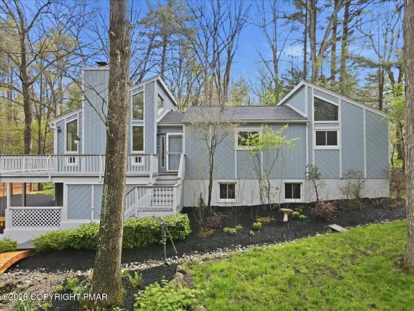 1238 Glenbrook Road, Bartonsville, PA 18321