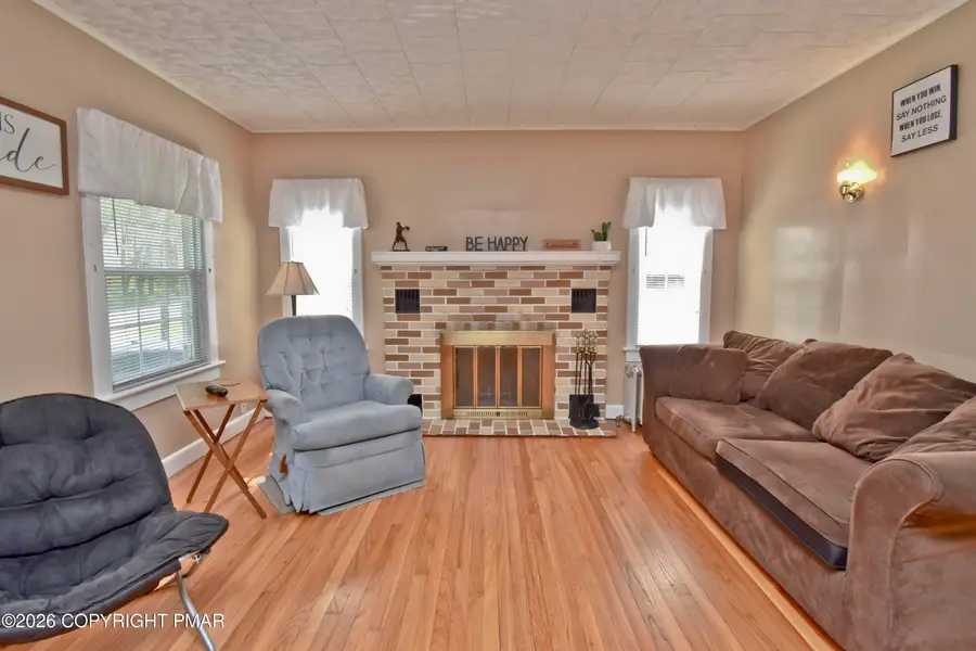 142 Maple Avenue, East Stroudsburg, PA 18301 - #3