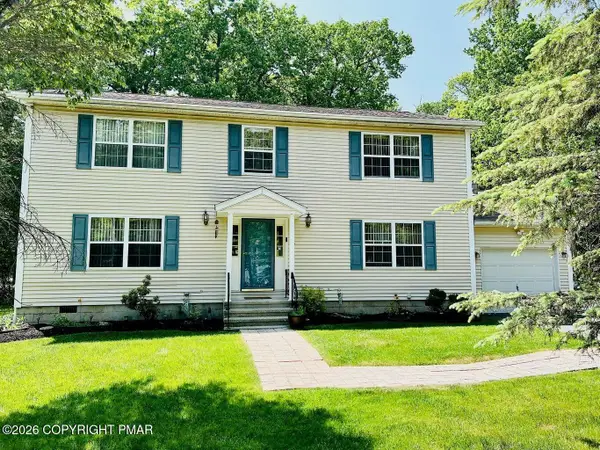2105 Larkspur Lane, Tobyhanna, PA 18466