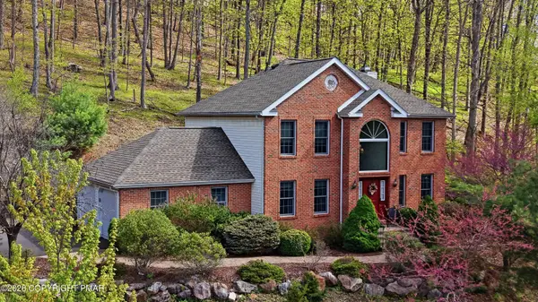 366 Rolling Hills Drive, East Stroudsburg, PA 18302