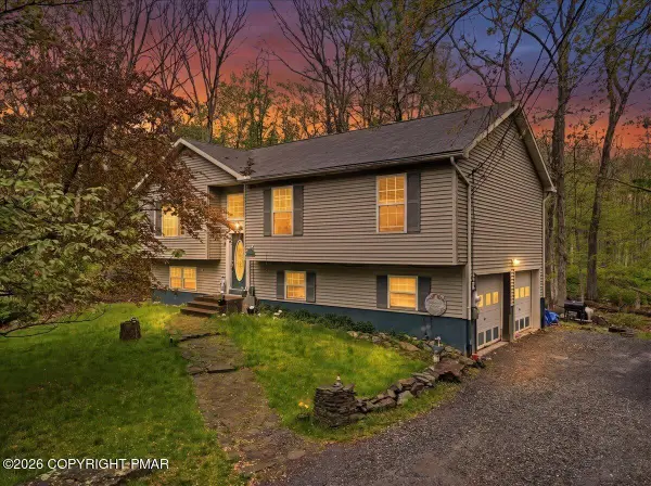 1197 Hunters Woods Drive, East Stroudsburg, PA 18301