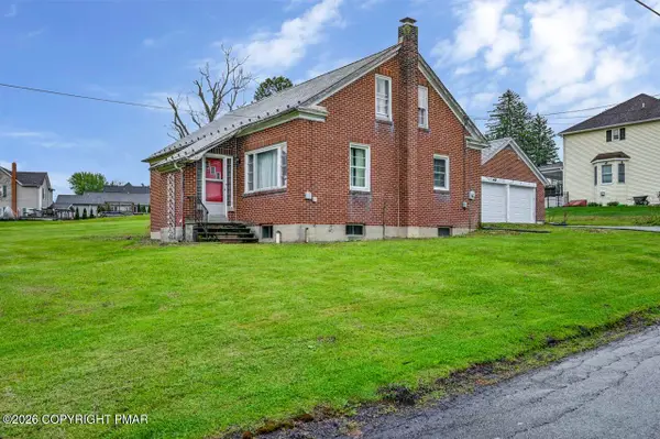 51 Hazen Avenue, East Bangor, PA 18013