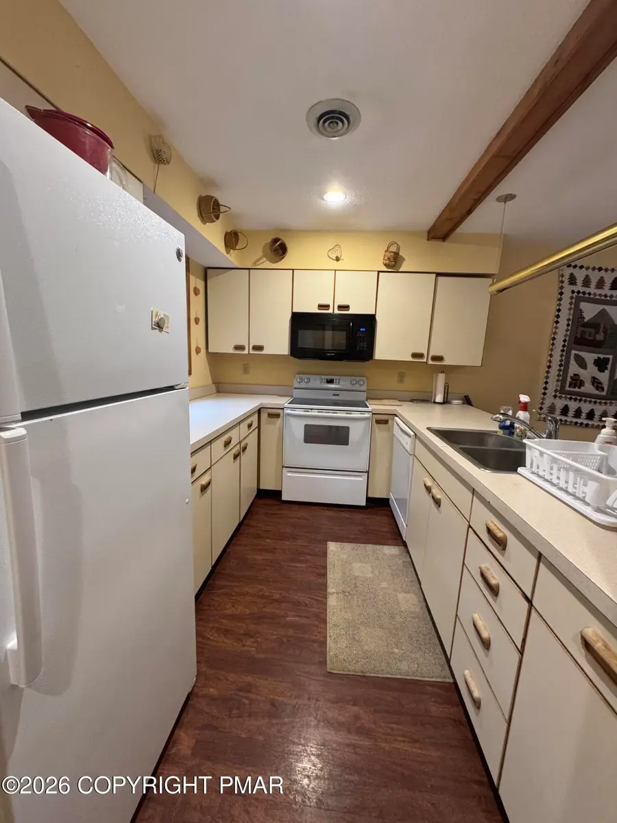 273 Northslope Ii Road, East Stroudsburg, PA 18302 - #3