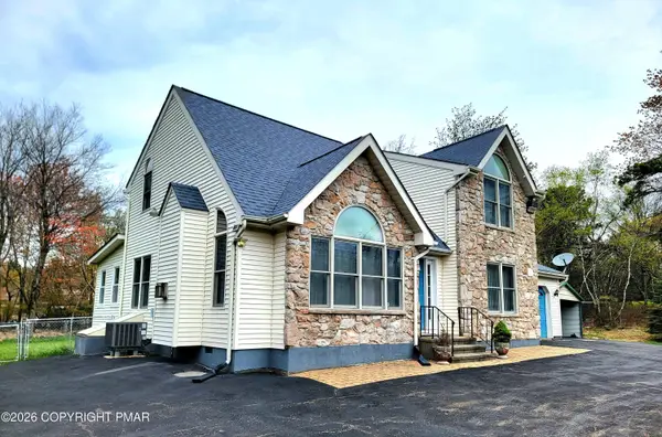 444 Clearview Drive, Long Pond, PA 18334