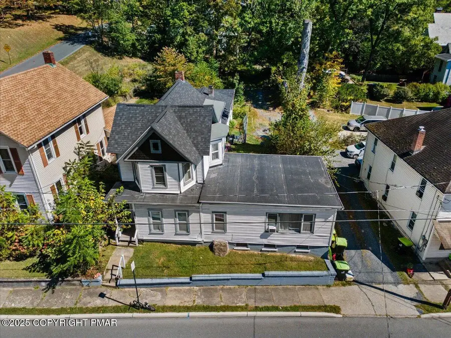 412 N 8th Street, Stroudsburg, PA 18360 - #3