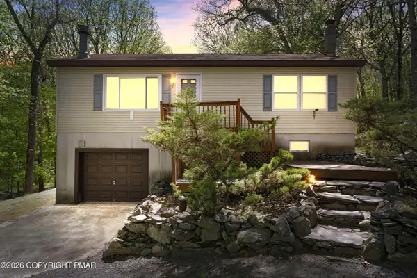 140 Whippoorwill Drive, Bushkill, PA 18324
