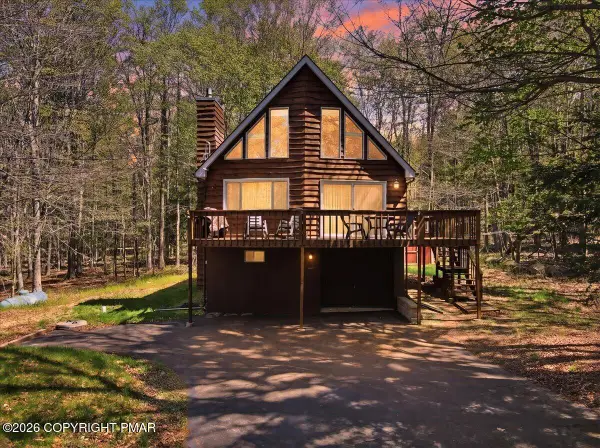 123 Lake In The Clouds Road, Canadensis, PA 18325