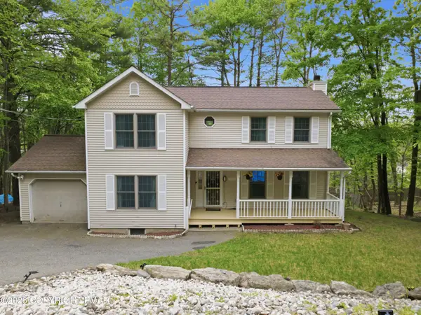 2327 Woodcrest Drive, East Stroudsburg, PA 18302