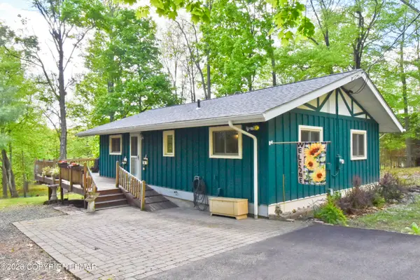 1121 Fawn Run, Bushkill, PA 18324