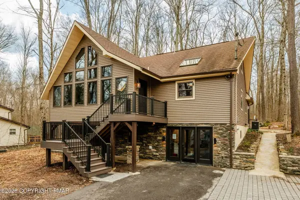 127 Oswayo Drive, Pocono Lake, PA 18347