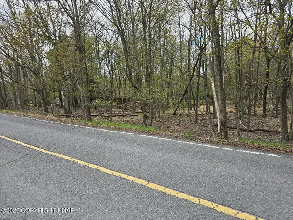 107 Clearbrook Dr 107 Drive, Albrightsville, PA 18210