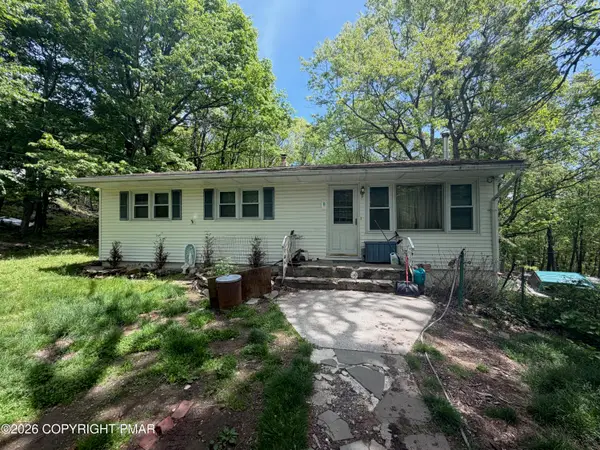 8 Laurel Lane, Mount Pocono, PA 18344