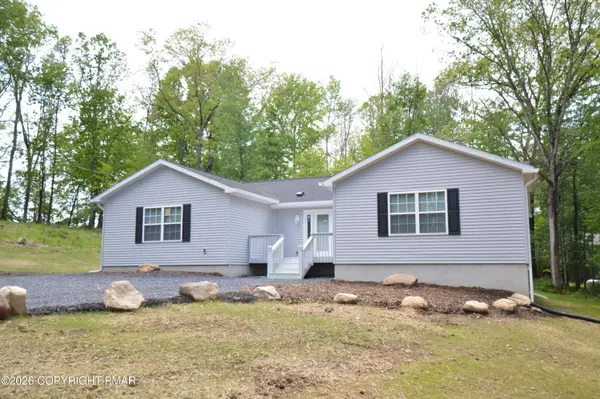 19 Sleepy Hollow Lane, East Stroudsburg, PA 18302
