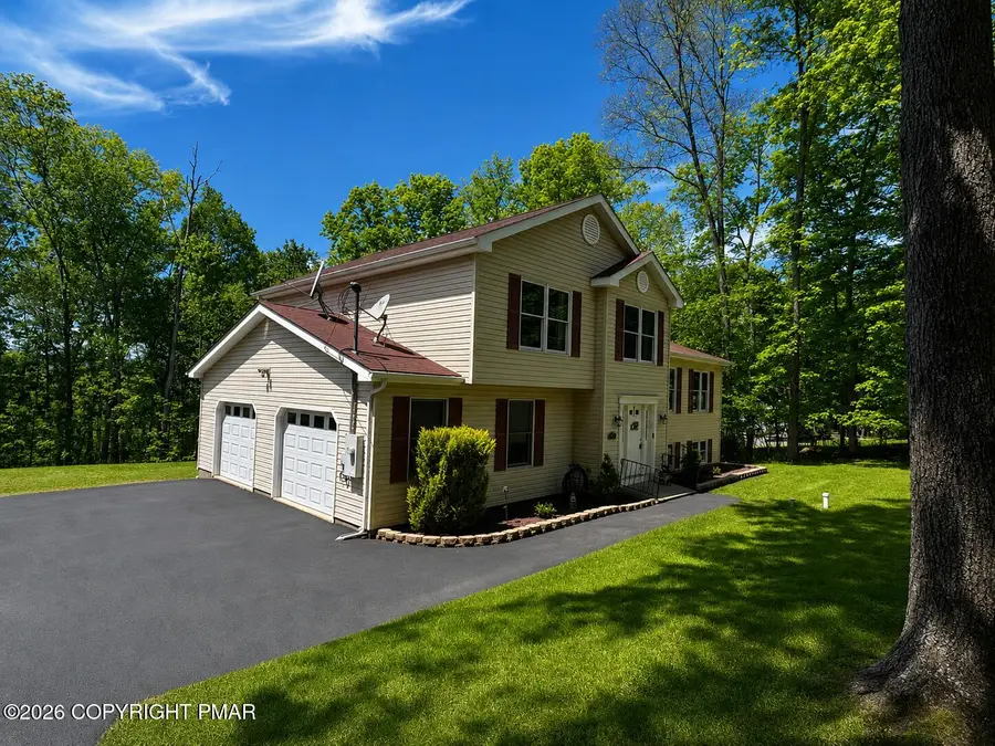 391 Rose Marie Lane, East Stroudsburg, PA 18302 - #2