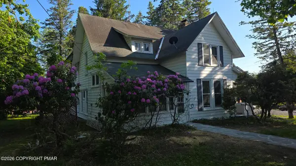 31 Knob Road, Mount Pocono, PA 18344