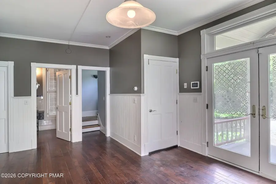 604 Thomas Street, Stroudsburg, PA 18360 - #3