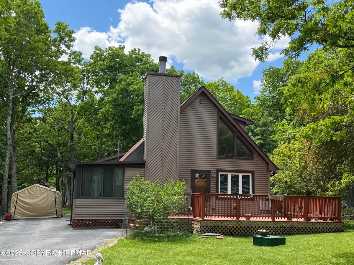 197 Hummingbird Trail, Bushkill, PA 18324 - #1