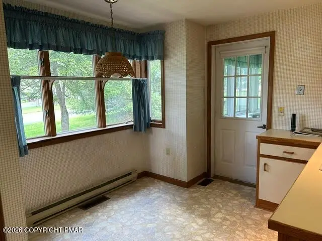 100 Duck Hollow Circle, Stroudsburg, PA 18360 - #3