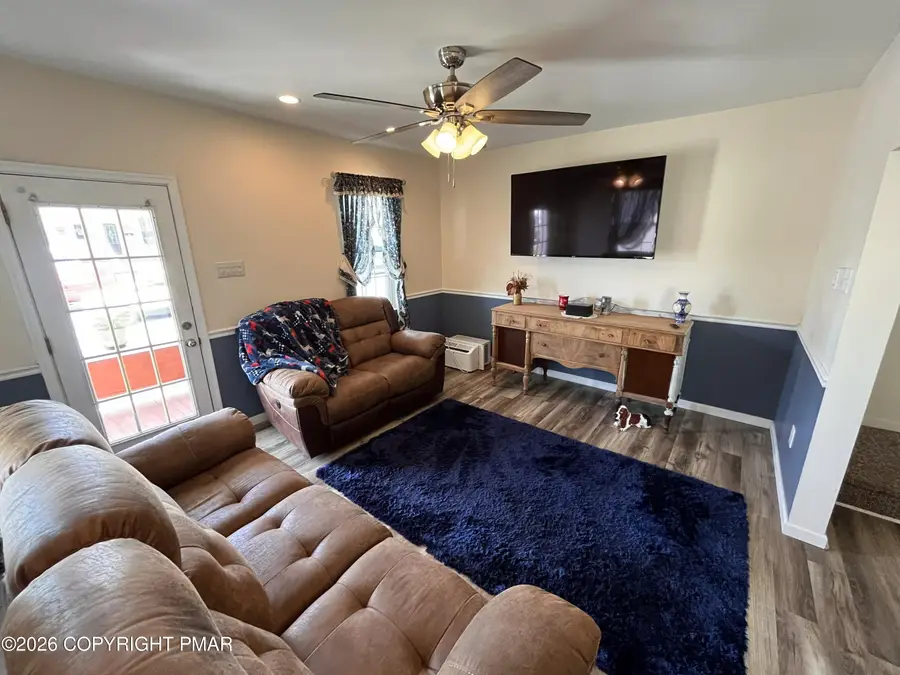 249 W White Street, Summit Hill, PA 18250 - #2
