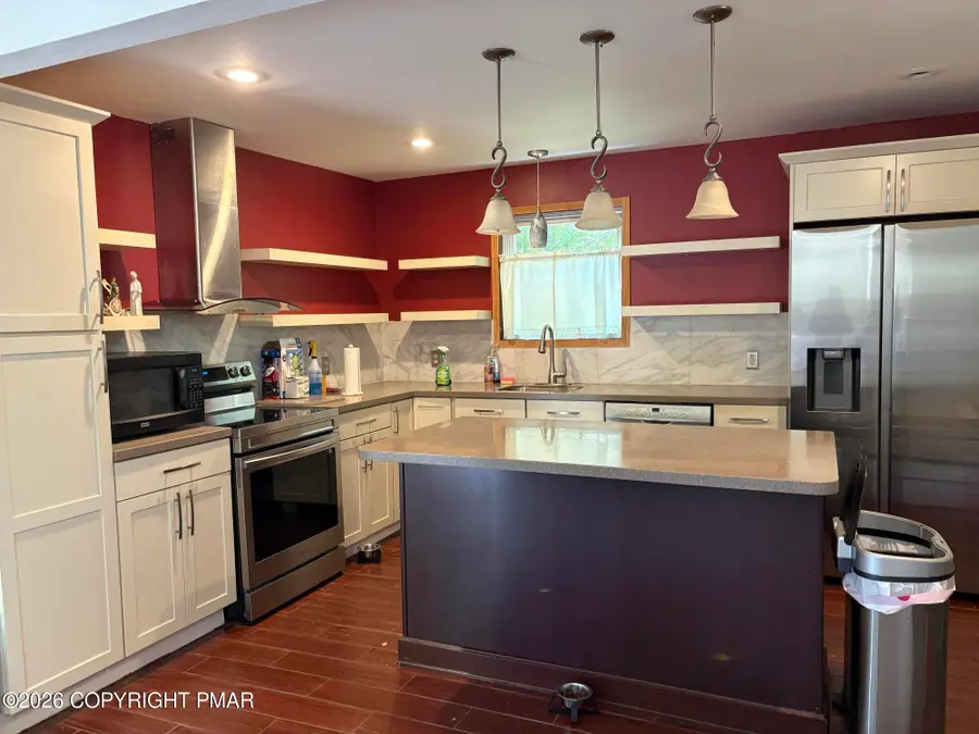 932 Cricket Lane, Long Pond, PA 18334 - #2