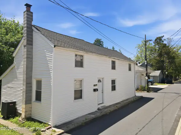 418 Crane Street, Catasauqua, PA 18032