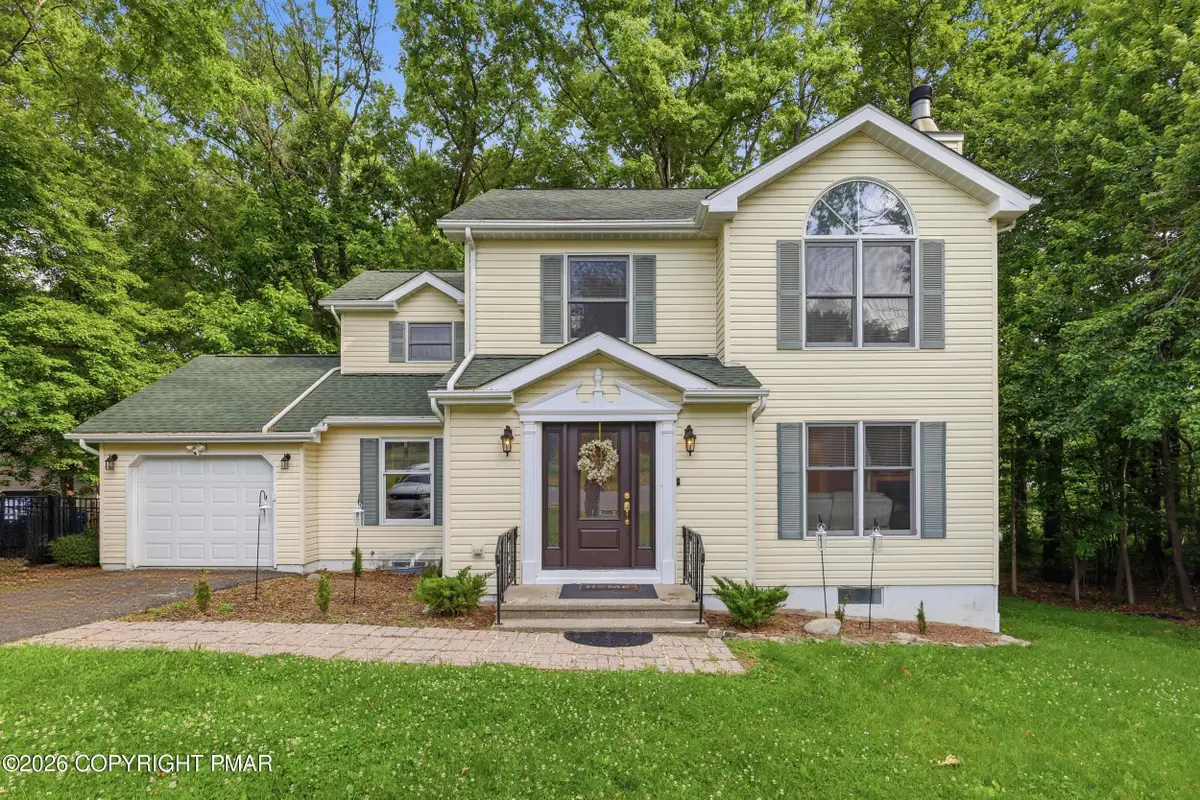 284 Mary Street, East Stroudsburg, PA 18301 - #1