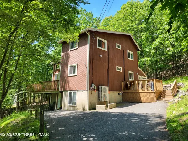 121 Park Court, Bushkill, PA 18324