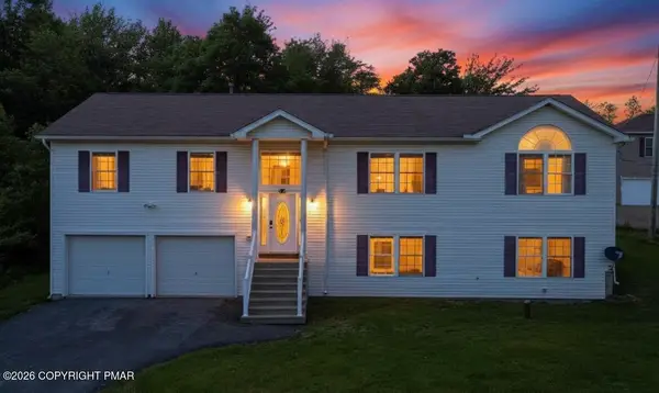 1299 Glade Drive S, Long Pond, PA 18334