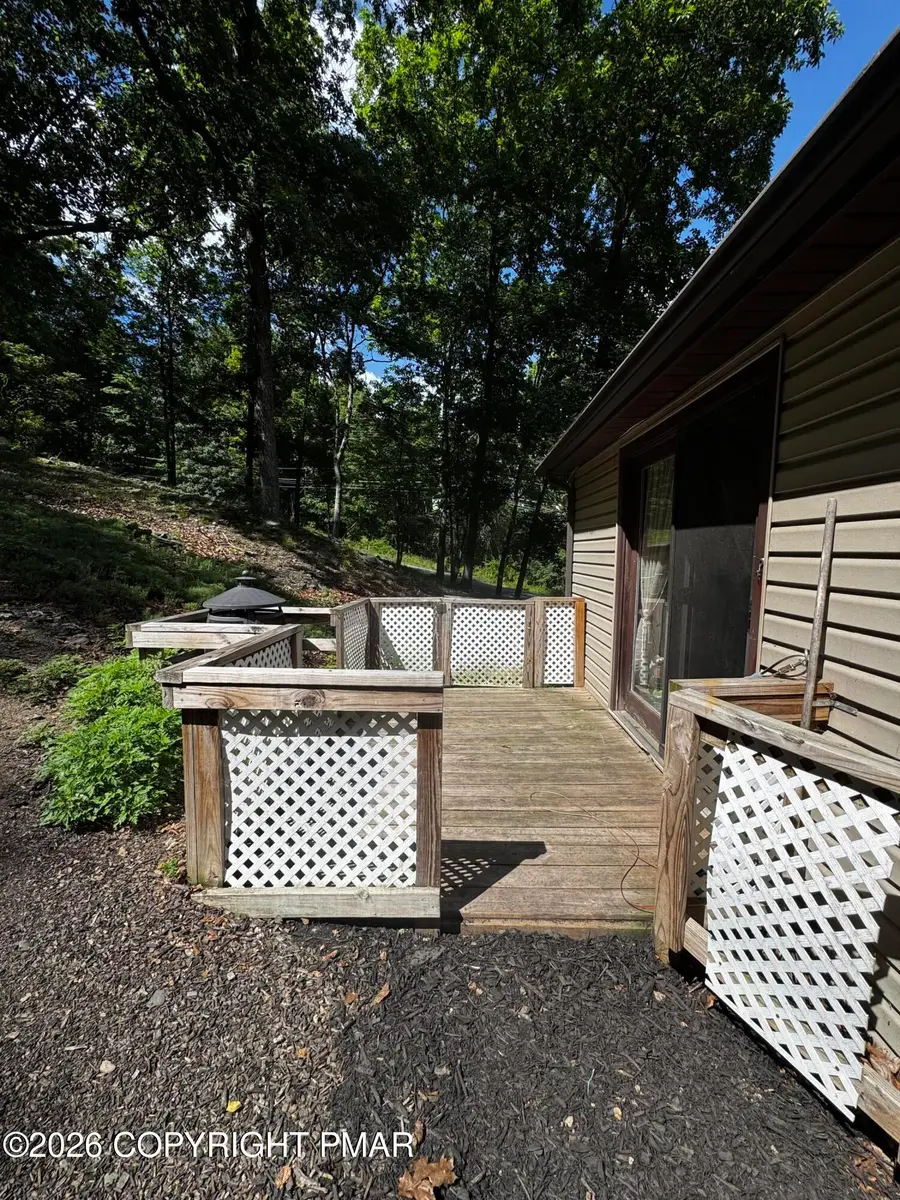 3207 Pine Ridge Drive, Bushkill, PA 18324 - #2