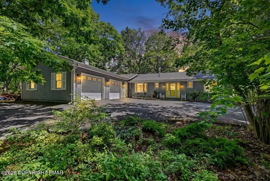 129 Wagoner Lane, Hawley, PA 18428 - #2