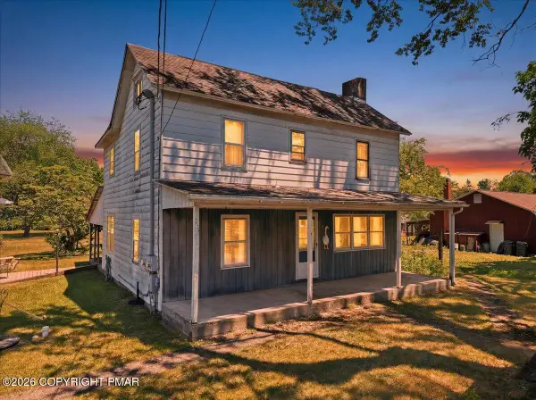 30 Learn Lane, East Stroudsburg, PA 18301