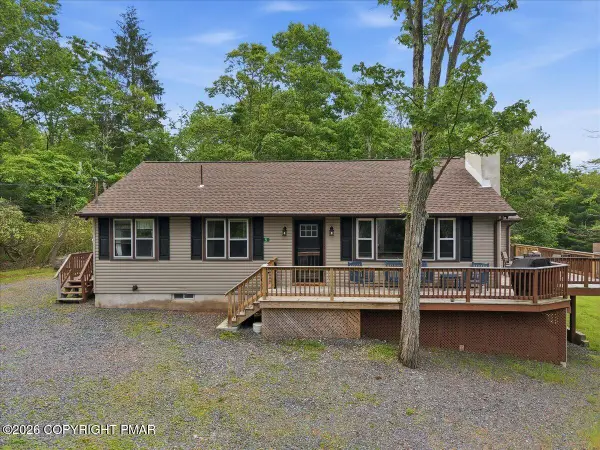 5 Chalet Court, Lake Harmony, PA 18624