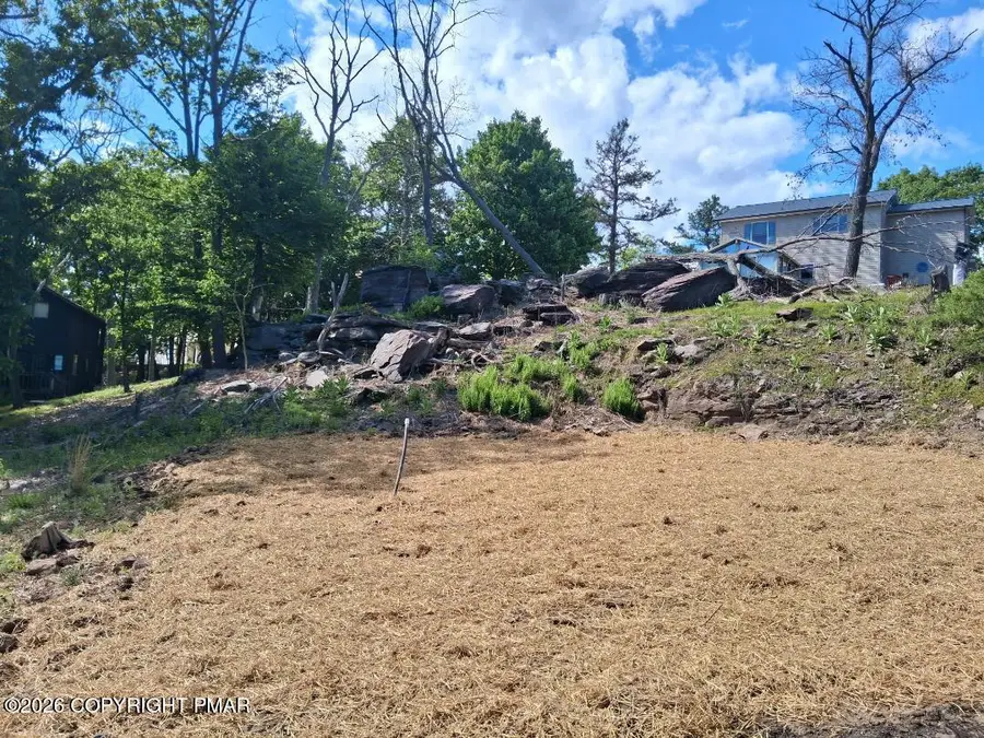 182 Dover Drive, Bushkill, PA 18324 - #2