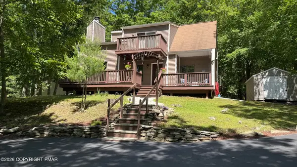 4271 Winchester Way, Bushkill, PA 18324