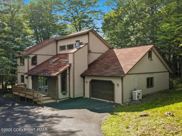 621 Glen Circle Drive, Tobyhanna, PA 18466