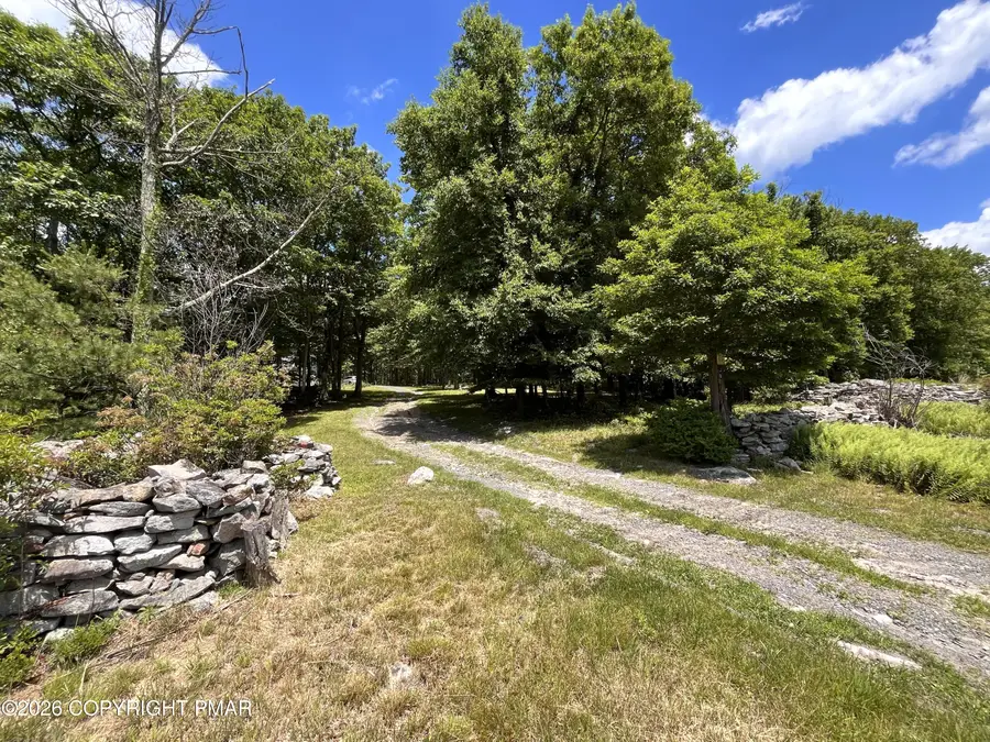 2015 Teaberry Trail, Jim Thorpe, PA 18229 - #3