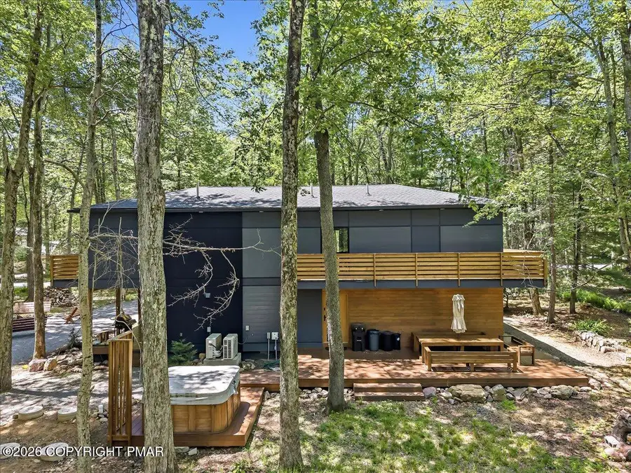 1142 Oakland Place, Pocono Pines, PA 18350 - #3