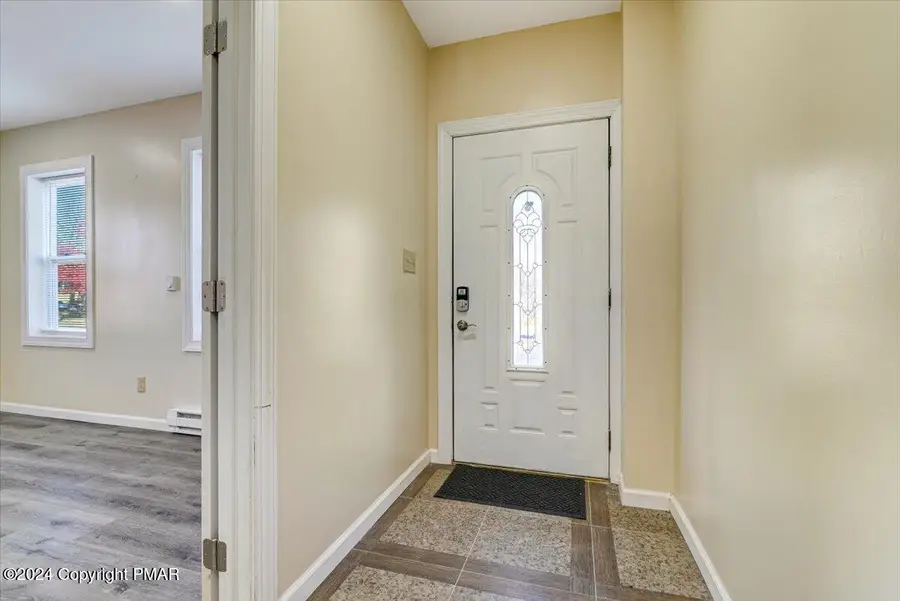 277 S Courtland Street, East Stroudsburg, PA 18301 - #3