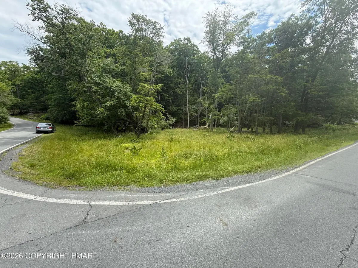 695 Decker Road, Bushkill, PA 18324 - #1