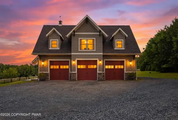 2432 Rimrock Drive, Stroudsburg, PA 18360